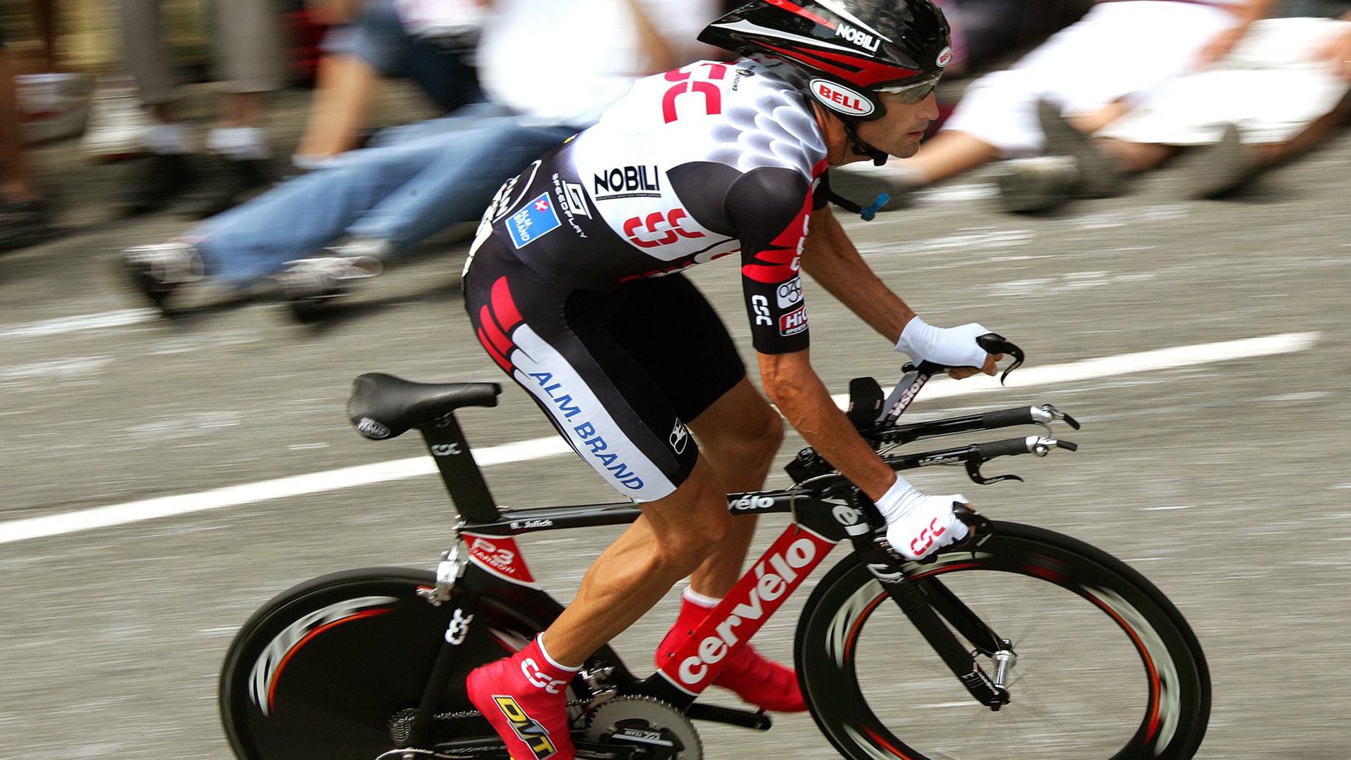 中立代表队A男队自由泳冲刺爆发，中国队自由泳接力铜牌