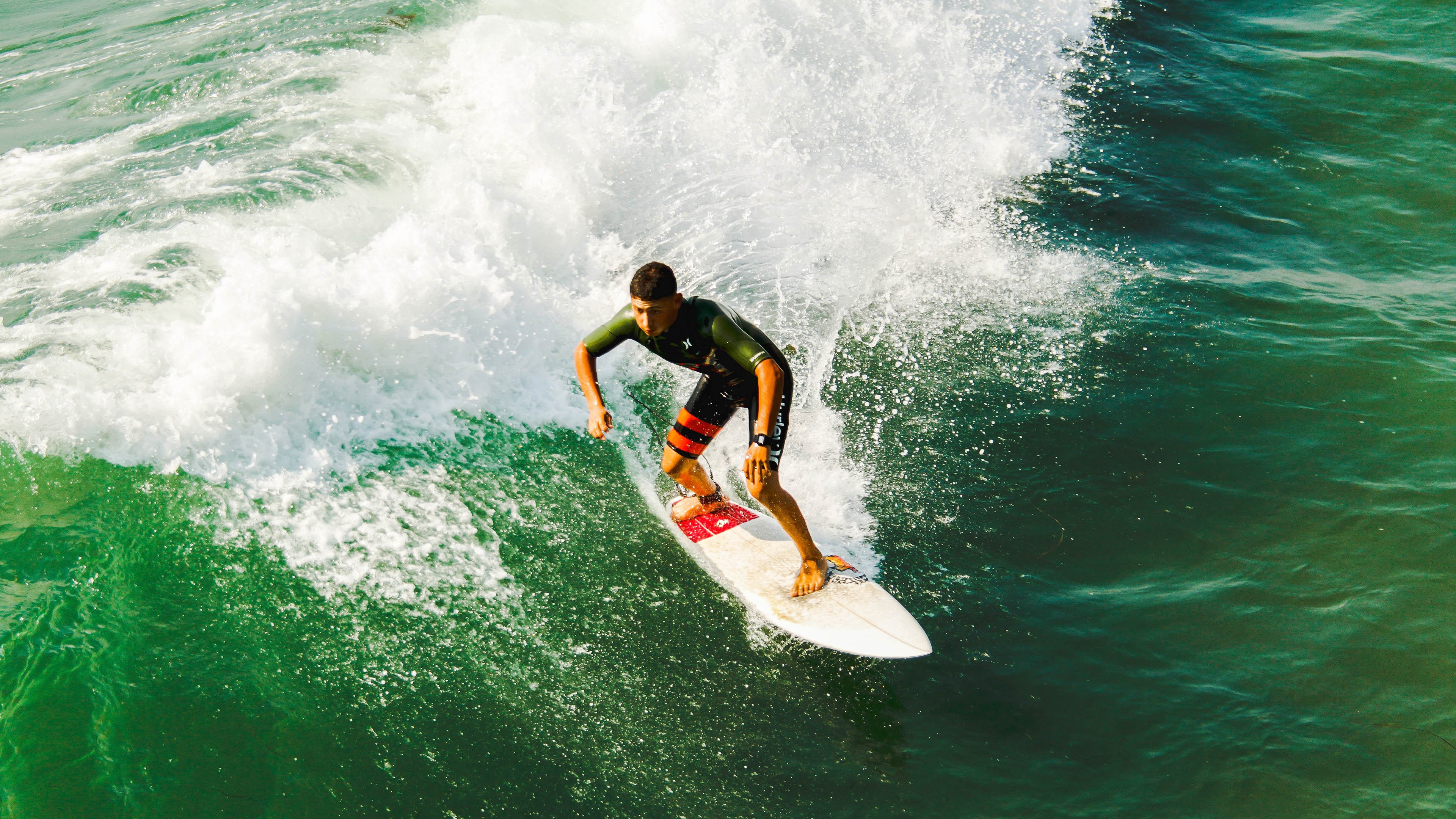 中超积分榜竞争激烈前六名差距不足五分,中超积分榜竞争激烈前六名差距不足五分怎么办